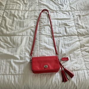 Coach handbag in pink/coral
